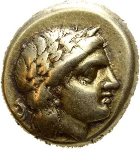 LESBOS, Mytilene. Circa 377-326 BC. EL hekte (2,54 g). Laureate head of Apollo to right, snake to left / Head of Artemis to right, wearing sphendone, within square frame. A few small scratches. Scarce.